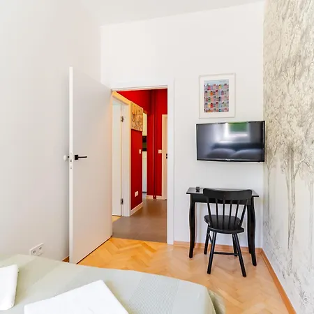 Апартаменты Hoza Str Close To Everything Варшава