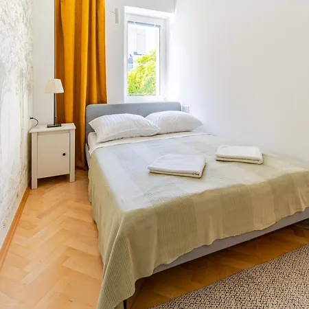 Апартаменты Hoza Str Close To Everything *