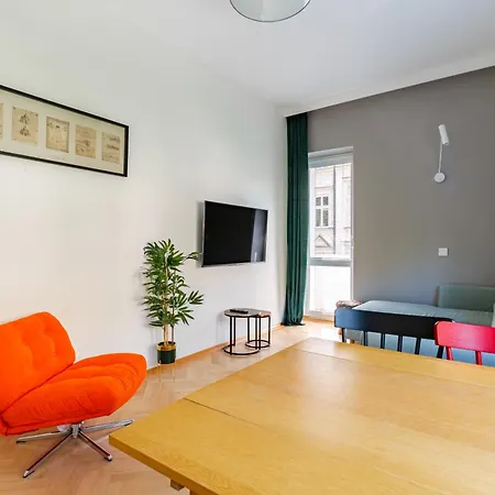 Apartman Hoza Str Close To Everything Varsó